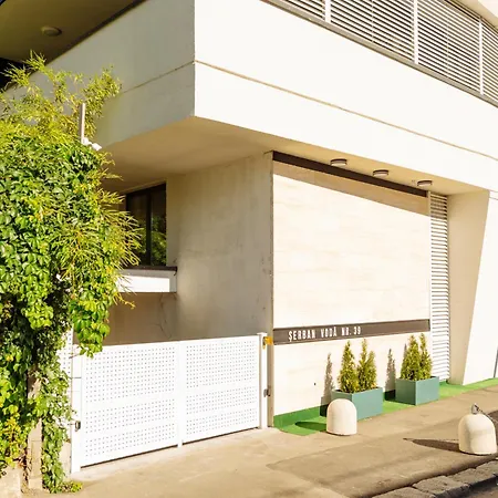 Central 6 Apartment - New Building & Parking-3